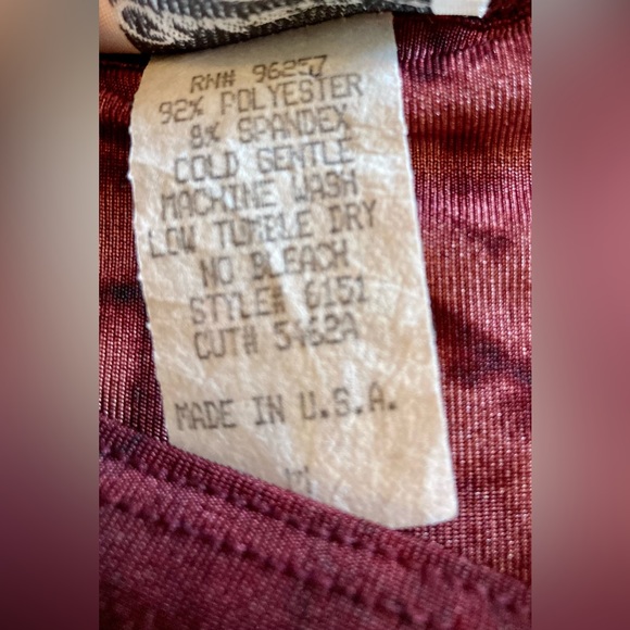 Charlotte Russe red & black tank top - Picture 3 of 3